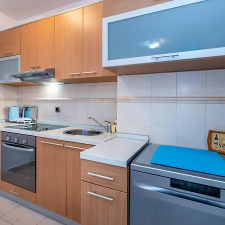 400 Meter Zum Bekannten Apartmán Baška